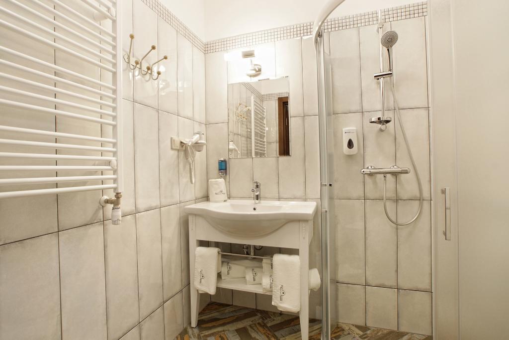 Villa La Pierre سترشيغوم المظهر الخارجي الصورة