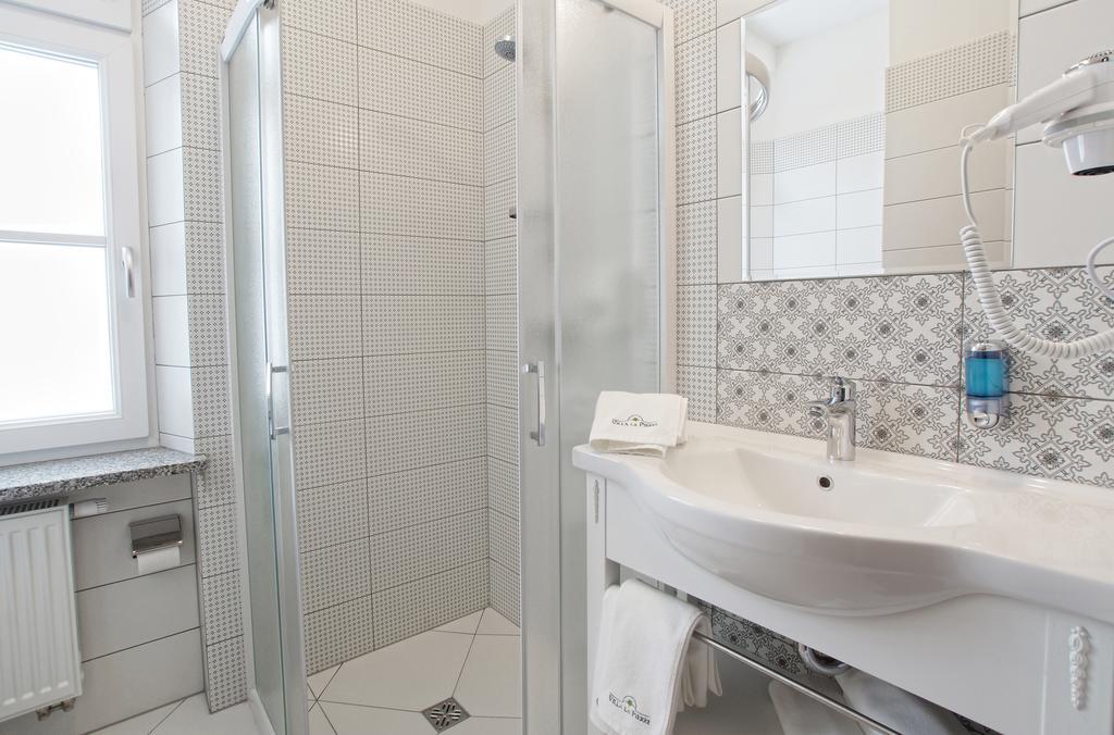 Villa La Pierre سترشيغوم المظهر الخارجي الصورة